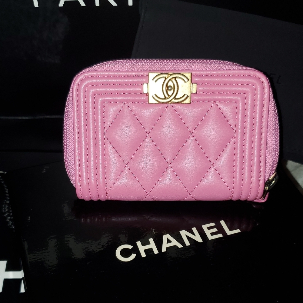 Chanel Pink Quilted Wallet with Gold CC Turn-Lock - Picture 7 of 7
